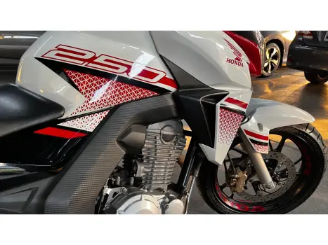 HONDA CB 250 F Twister FLEXONE, Foto 4