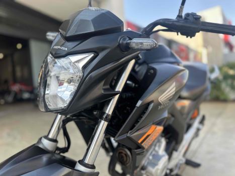 HONDA CB 250 F Twister FLEXONE, Foto 3