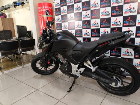 HONDA CB 300 F Twister FLEX CBS, Foto 4