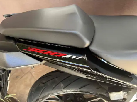 HONDA CB 300 F Twister FLEX ABS, Foto 9