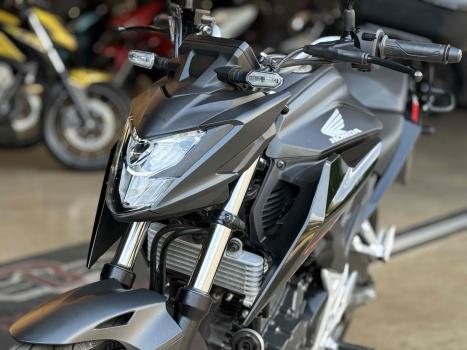 HONDA CB 300 F Twister FLEX ABS, Foto 3