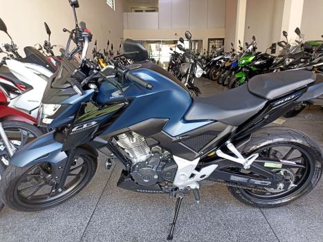 HONDA CB 300 F Twister FLEX ABS, Foto 2