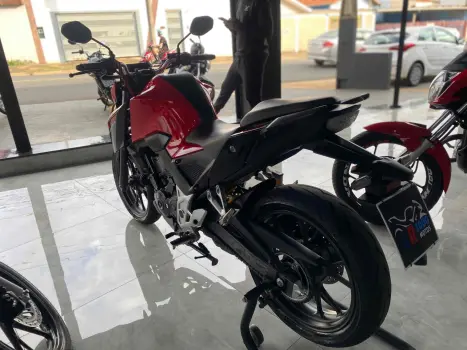 HONDA CB 300 F Twister FLEX ABS, Foto 6