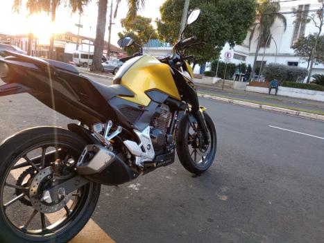 HONDA CB 300 F Twister FLEX ABS, Foto 2