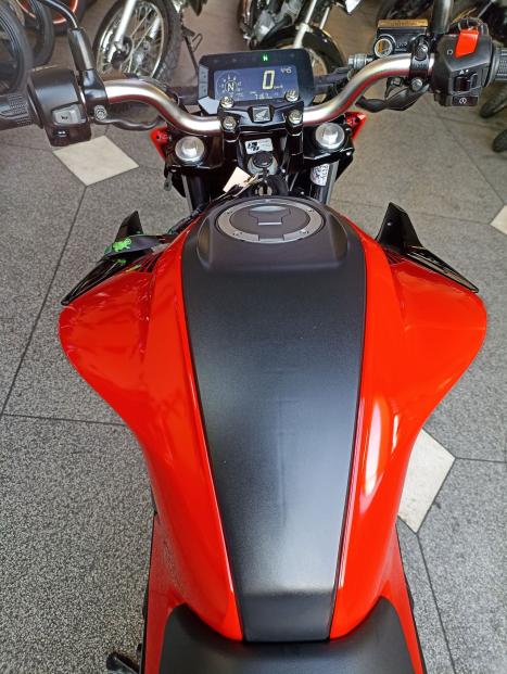 HONDA CB 300 F Twister FLEX CBS, Foto 6