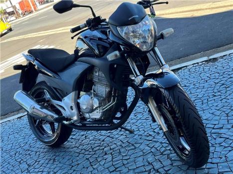 HONDA CB 300 R STD, Foto 2