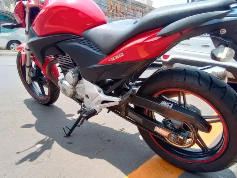 HONDA CB 300 R STD, Foto 3