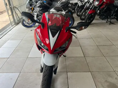 HONDA CBR 1000 RR FIRE BLADE, Foto 10