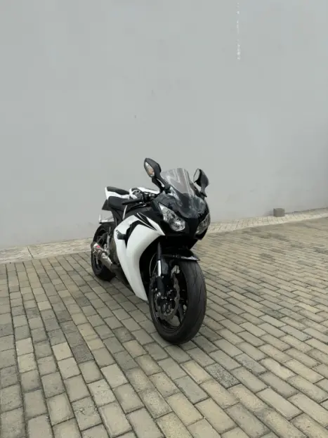 HONDA CBR 1000 RR FIRE BLADE, Foto 7