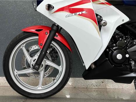 HONDA CBR 250 R, Foto 5