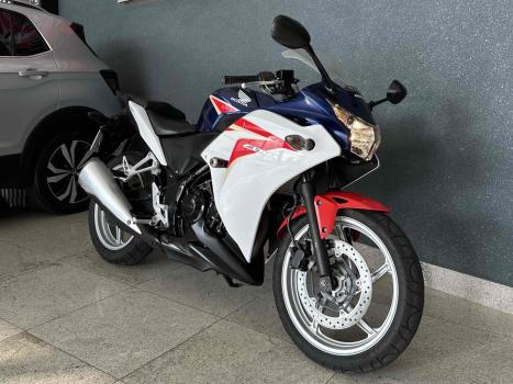 HONDA CBR 250 R, Foto 11