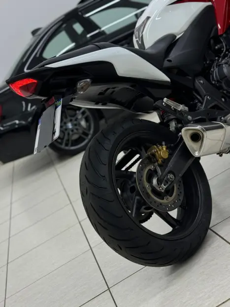 HONDA CBR 600 F , Foto 3