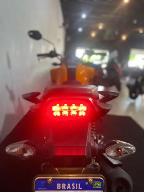 HONDA CG 160 TITAN, Foto 2