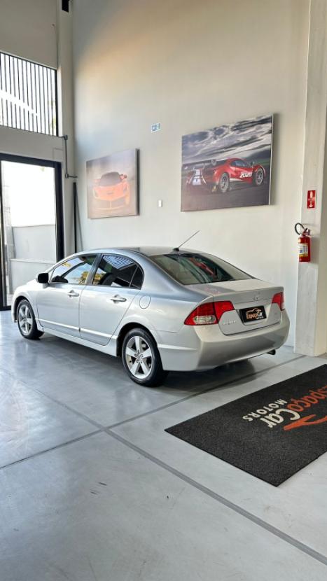 HONDA Civic 1.8 16V 4P FLEX LXS, Foto 6