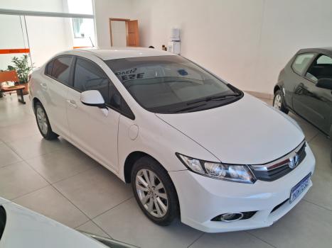 HONDA Civic 1.8 16V 4P FLEX LXS AUTOMTICO, Foto 2