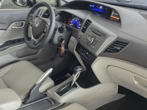 HONDA Civic 1.8 16V 4P FLEX LXS AUTOMTICO, Foto 6