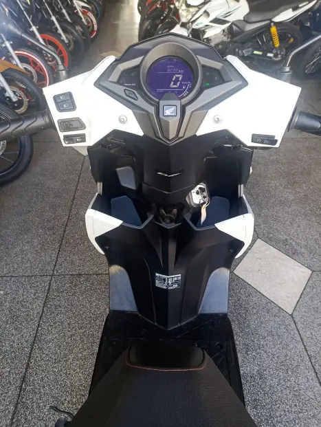 HONDA Elite 125 , Foto 6