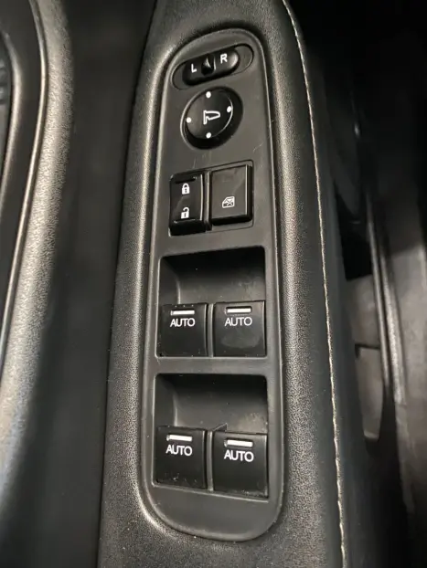 HONDA HR-V 1.8 16V 4P EX FLEX AUTOMTICO CVT, Foto 31