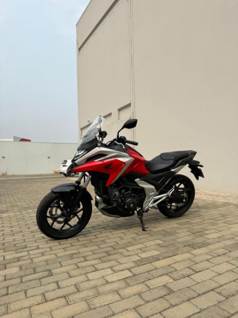 HONDA NC 750 X ABS, Foto 2