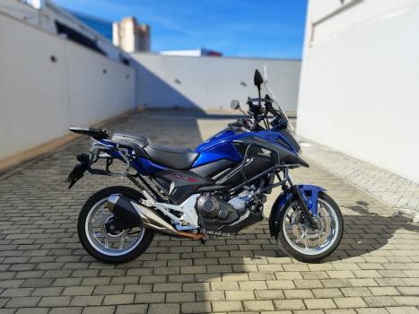 HONDA NC 750 X ABS, Foto 1