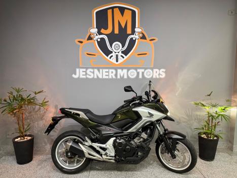 HONDA NC 750 X ABS, Foto 3