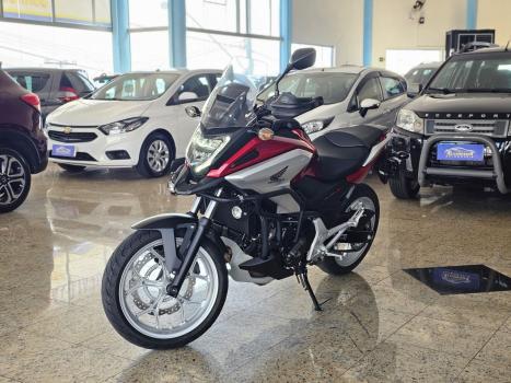 HONDA NC 750 X ABS, Foto 1