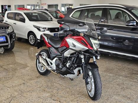 HONDA NC 750 X ABS, Foto 2