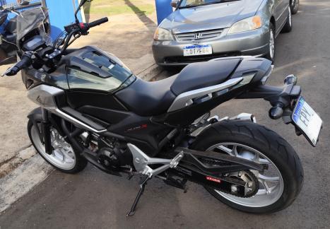 HONDA NC 750 X ABS, Foto 2