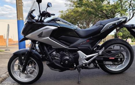 HONDA NC 750 X ABS, Foto 3