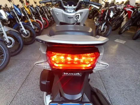 HONDA PCX 150 , Foto 8