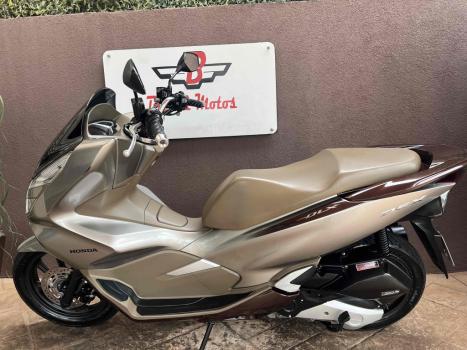 HONDA PCX 150 DLX, Foto 3