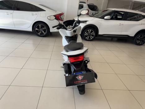 HONDA PCX 150 DLX, Foto 2