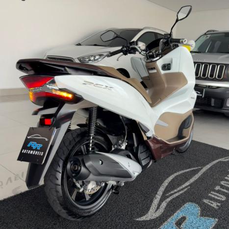 HONDA PCX 150 DLX, Foto 3