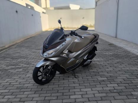HONDA PCX 150 DLX, Foto 3