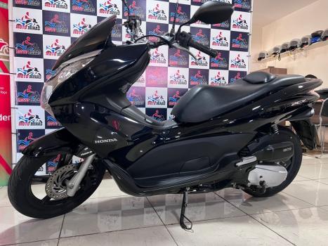 HONDA PCX 150 DLX, Foto 2