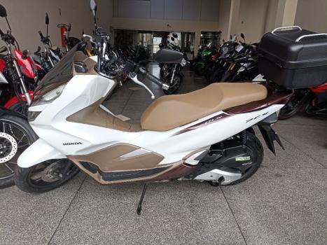HONDA PCX 150 DLX, Foto 2