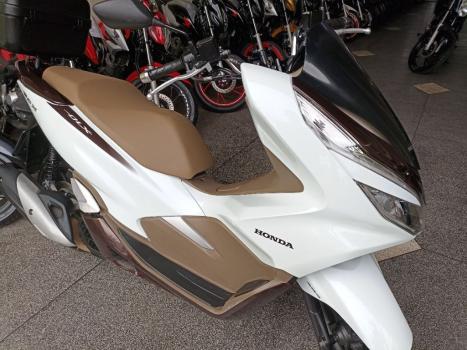 HONDA PCX 150 DLX, Foto 3
