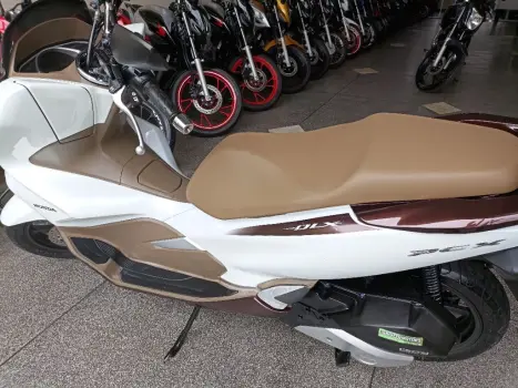 HONDA PCX 150 DLX, Foto 9
