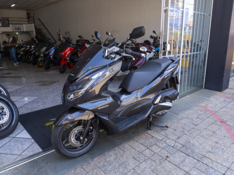 HONDA PCX 160 DLX ABS, Foto 3