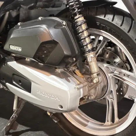 HONDA SH 150 I DLX, Foto 9