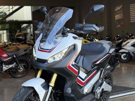 HONDA X-ADV 750 , Foto 3