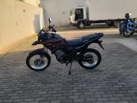 HONDA XRE 190 ABS, Foto 2