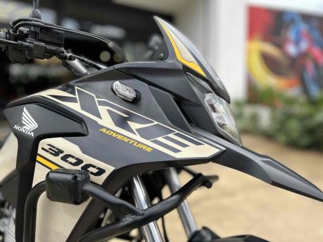 HONDA XRE 300 ADVENTURE, Foto 4