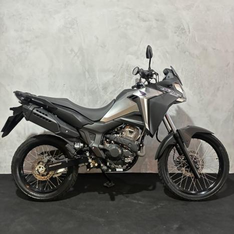 HONDA XRE 300 Sahara , Foto 1
