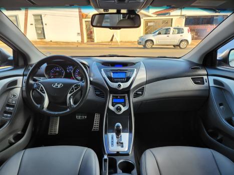 HYUNDAI Elantra 1.8 16V 4P, Foto 10