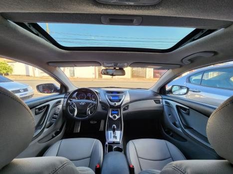 HYUNDAI Elantra 1.8 16V 4P, Foto 12