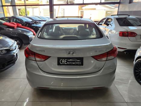HYUNDAI Elantra 1.8 16V 4P, Foto 15