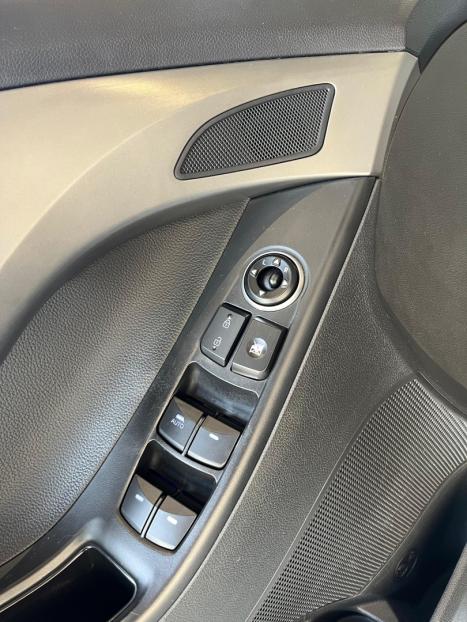 HYUNDAI Elantra 2.0 16V 4P FLEX GLS AUTOMTICO, Foto 13