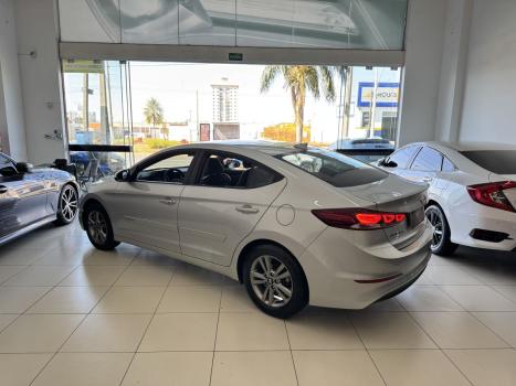 HYUNDAI Elantra 2.0 16V 4P FLEX SPECIAL EDITION AUTOMTICO, Foto 4