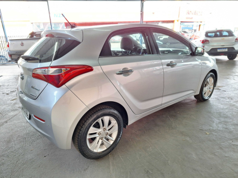 HYUNDAI HB 20 Hatch 1.6 16V 4P PREMIUM FLEX AUTOMTICO, Foto 5